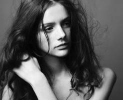 非主流黑白抽烟的女生头像图片人物素材