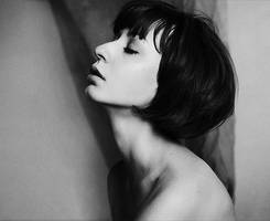 非主流黑白抽烟的女生头像图片人物素材