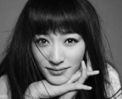 非主流黑白抽烟的女生头像图片人物素材