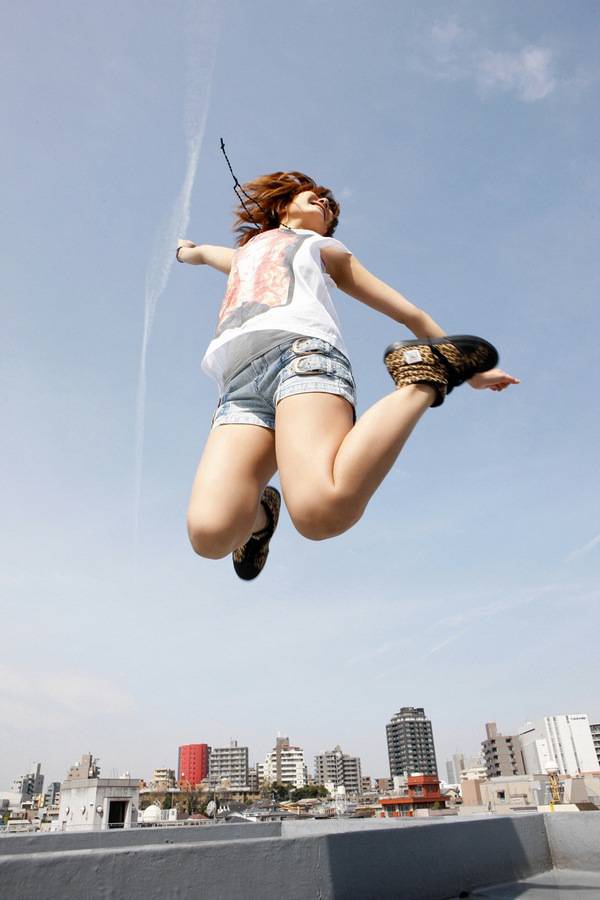 蘑菇头清纯短发女生图片