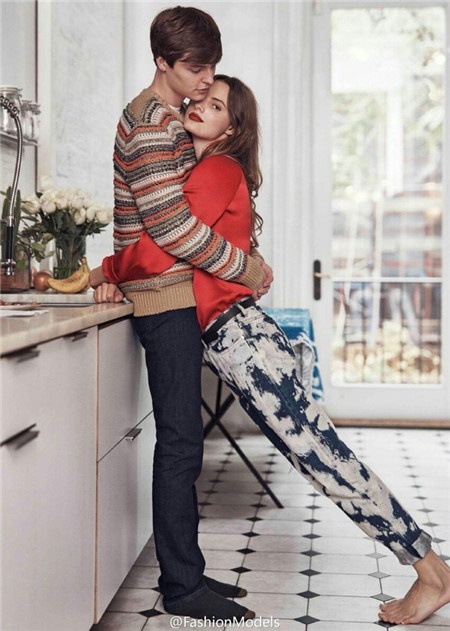 唯美欧美情侣甜蜜意境壁纸