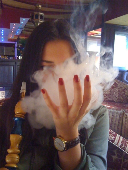 欧美范个性女生壁纸图片