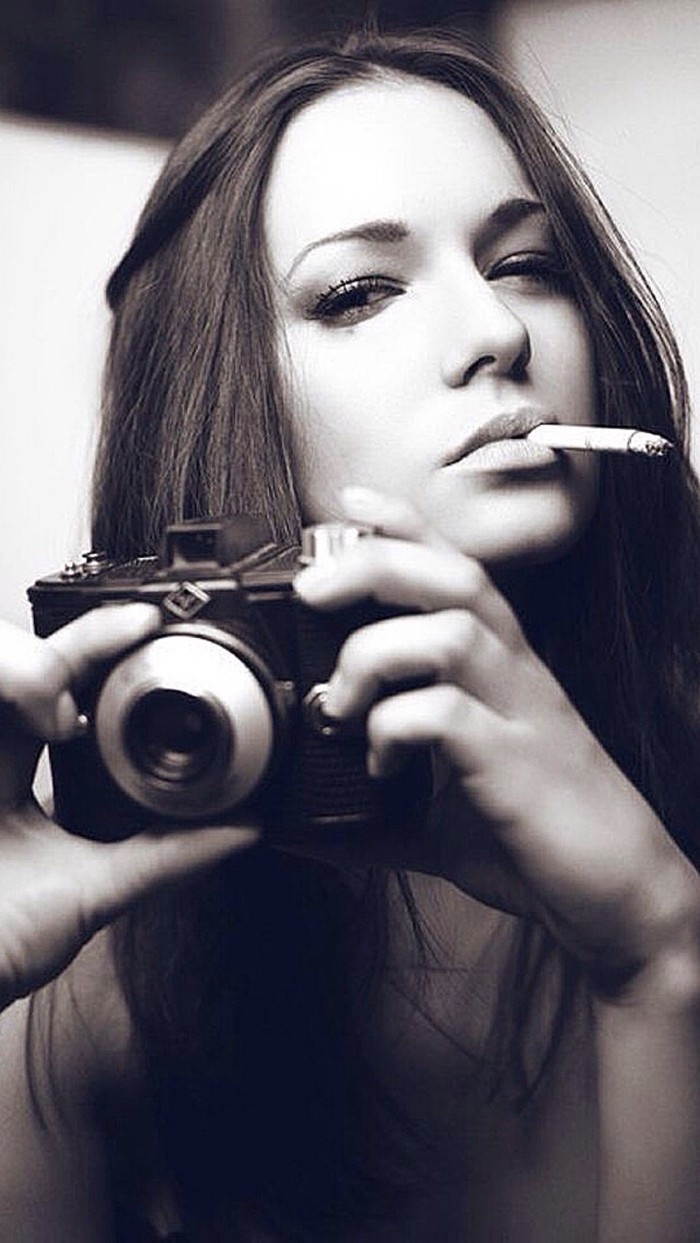 霸气欧美黑白女生高清竖屏壁纸图片