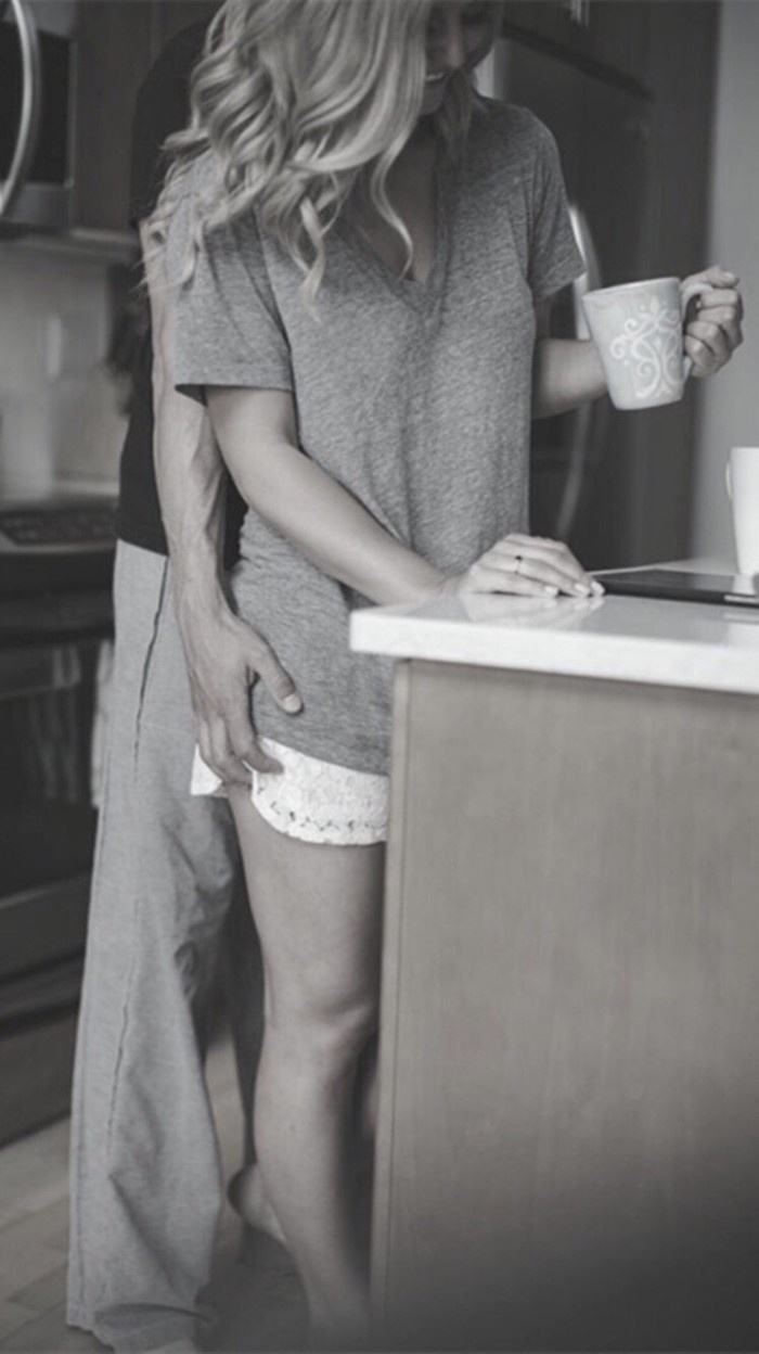 恩爱欧美情侣性感拥抱照片