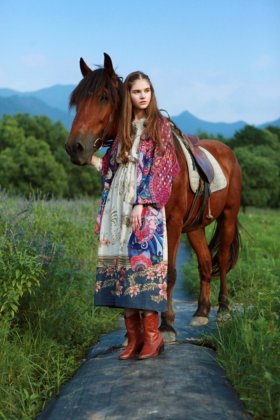 森系唯美欧美女生创意写真图片