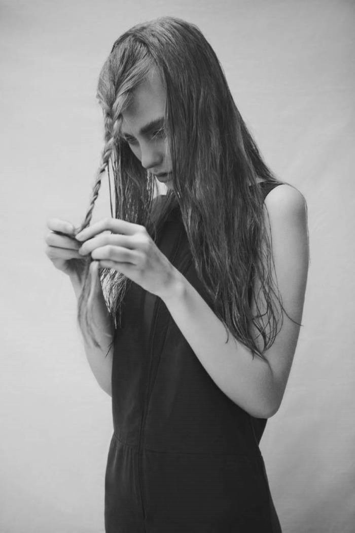 女生伤感欧美黑白意境图片