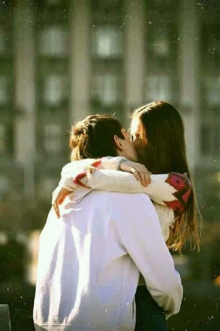 欧美情侣接吻图片唯美意境壁纸