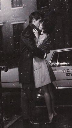 甜蜜治愈系欧美情侣手机屏幕壁纸