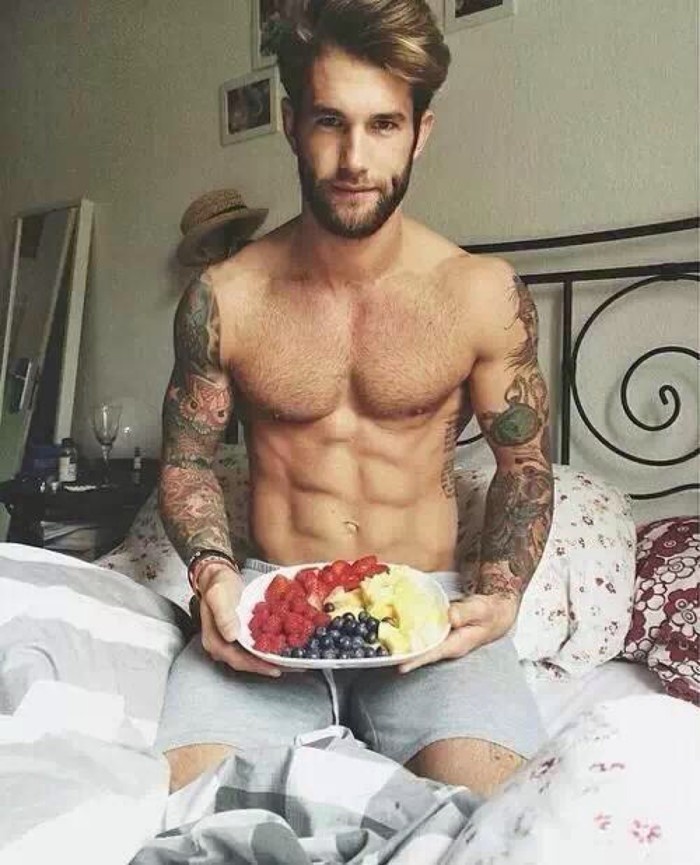 迷人性感欧美帅哥腹肌壁纸