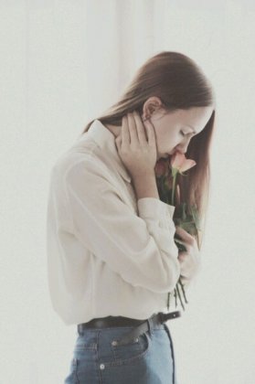 森系欧美女生治愈系唯美图片