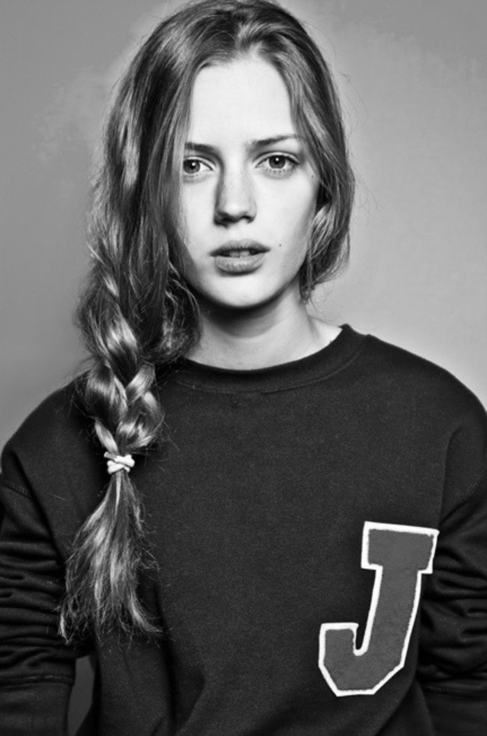 拽拽的欧美帅气女生个性黑白写真