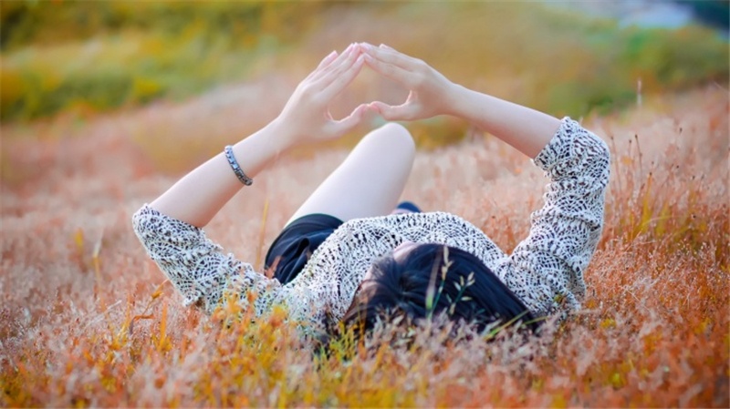 文艺小清新欧美唯美女生壁纸图片