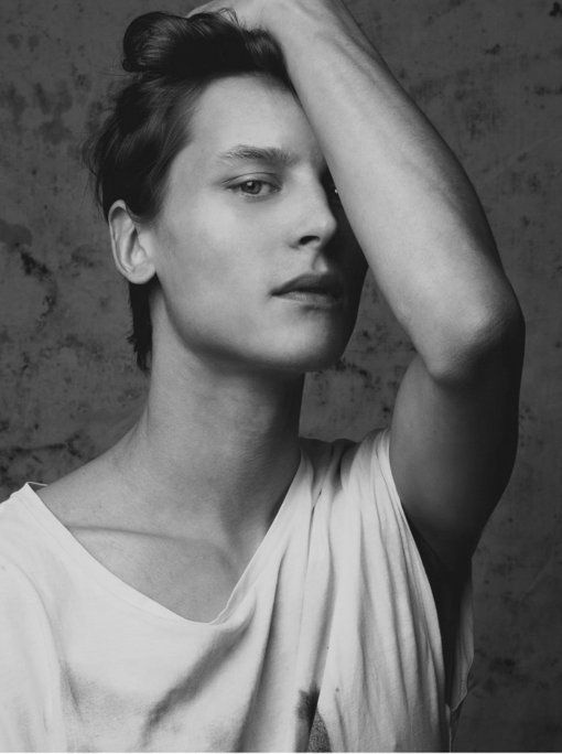 欧美性感男生个性黑白头像图片