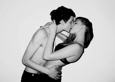 性感欧美情侣黑白个性写真照片