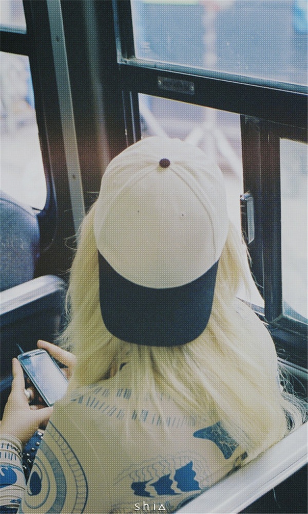 欧美女生唯美意境手机壁纸