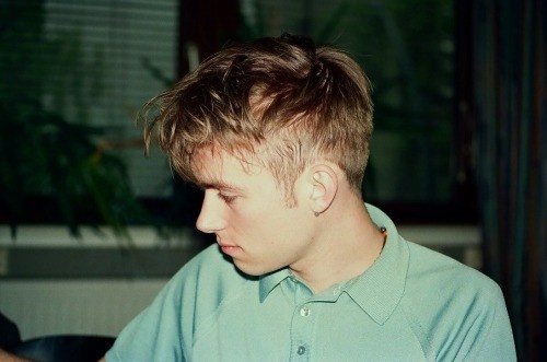 唯美意境欧美男生个性空间素材图片