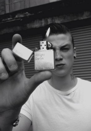 抽象文艺伤感黑白欧美男手机壁纸