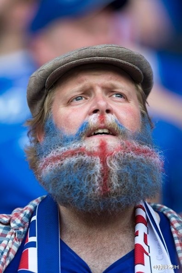 欧美个性男生胡子创意插花秀