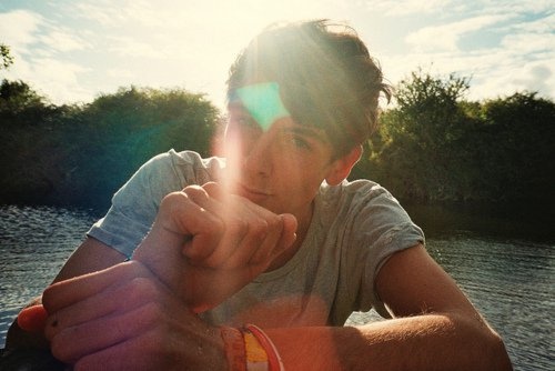 治愈系欧美帅气男生意境唯美图片