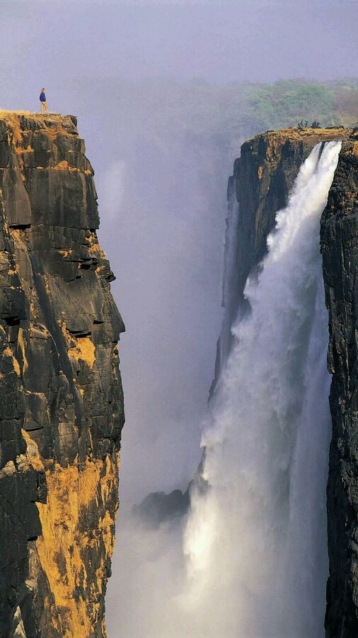 欧美范个性美女桌面壁纸