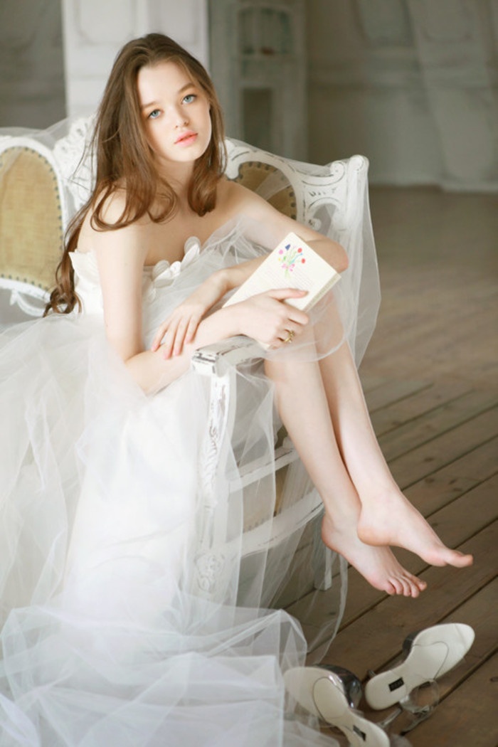 清纯欧美清新女生意境写真图片