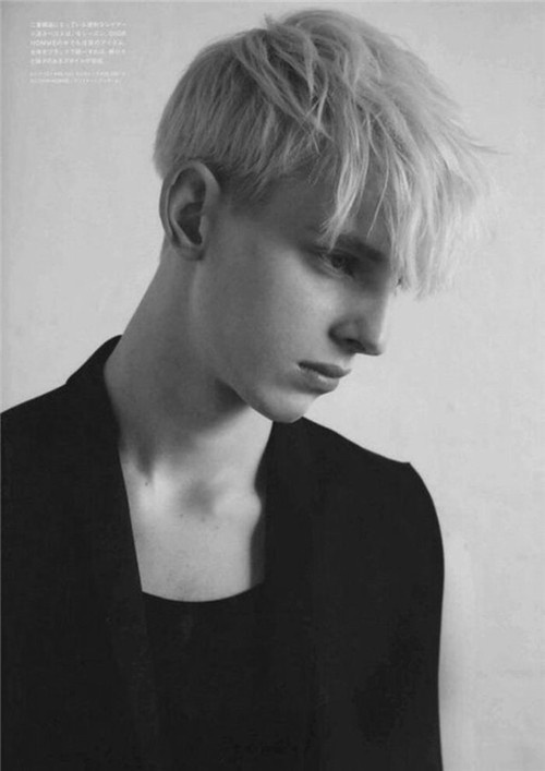 欧美男黑白个性悲伤壁纸