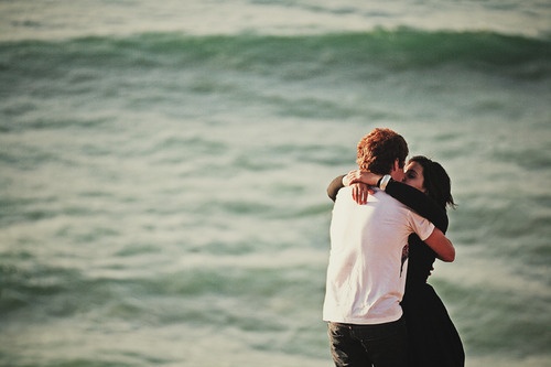 欧美唯美情侣甜蜜亲吻拥抱照片