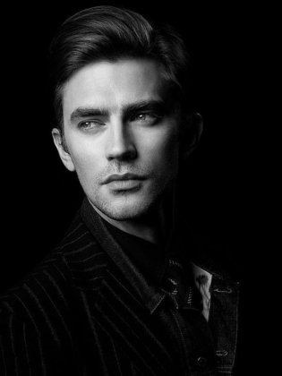 意境欧美性感男生黑白个性图片