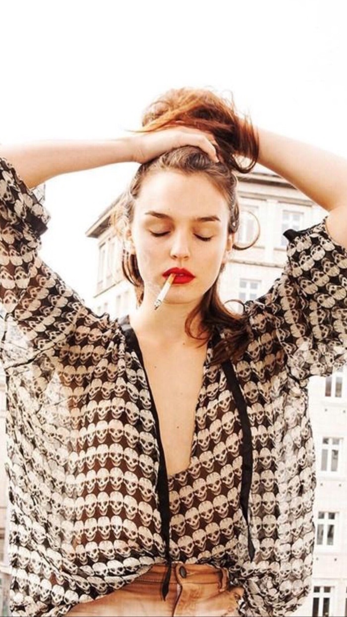 欧美时尚女生街头潮流写真图片