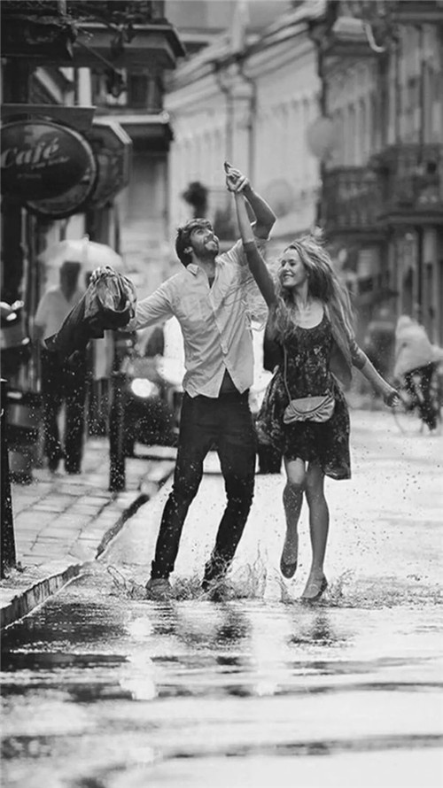 欧美情侣黑白个性甜蜜壁纸图片