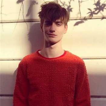 酷酷的欧美男生微笑个性头像图片