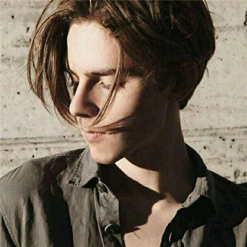 欧美阳光男生帅气潮流街拍图片