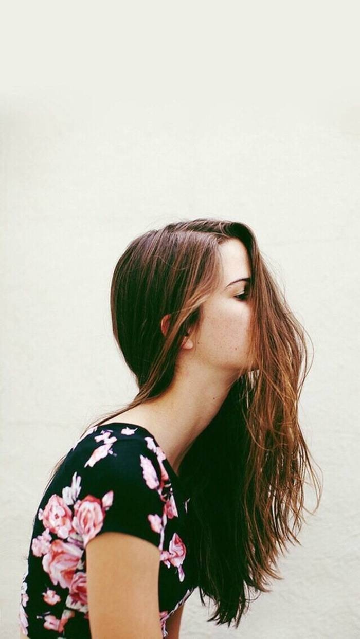 个性非主流欧美女生手机锁屏壁纸