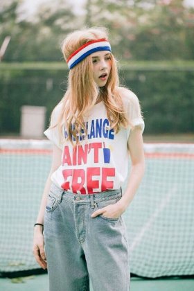 个性欧美范儿美女手机壁纸