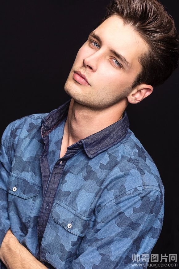 型男欧美帅哥高清壁纸图片