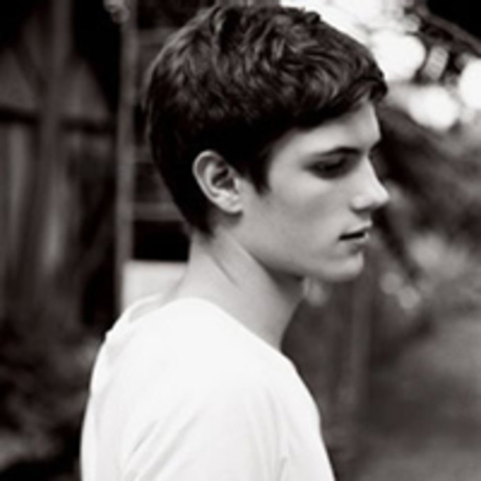 非主流帅气欧美男生侧面个性头像