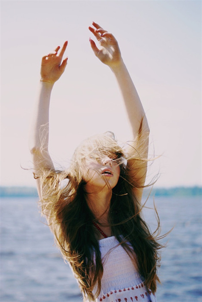 小清新浪漫意境欧美风桌面背景