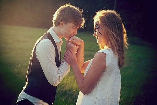 浪漫甜蜜欧美情侣高清壁纸