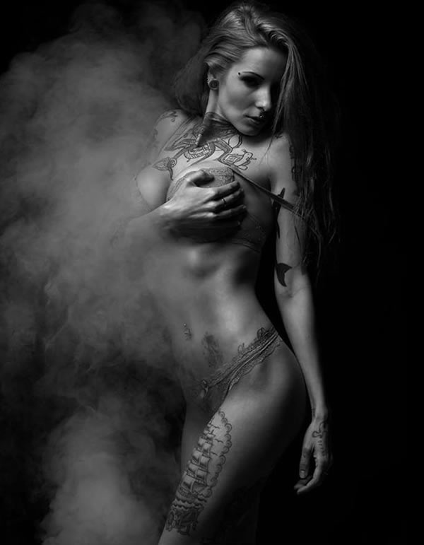 性感霸气欧美纹身女生图片