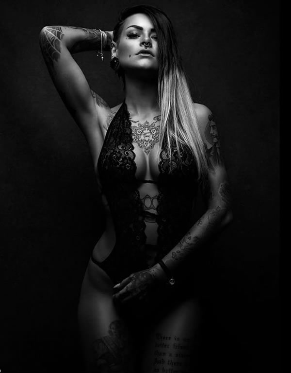 性感霸气欧美纹身女生图片