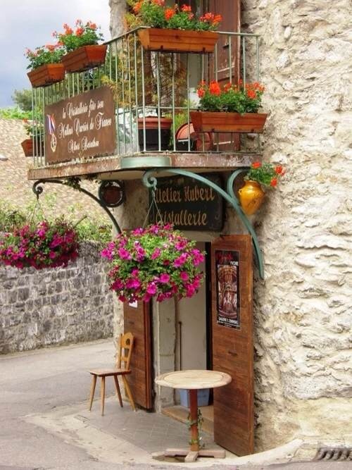 欧美风建筑浪漫主题背景素材