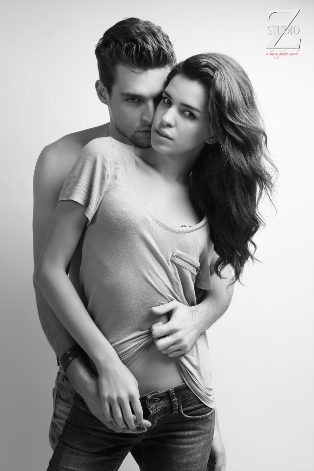 浪漫甜蜜欧美情侣黑白大图