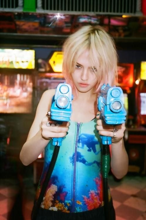 摇滚个性霸气欧美范壁纸女生图片