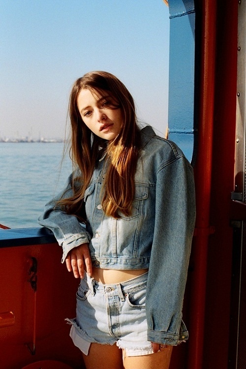 个性复古欧美女生qq皮肤图片