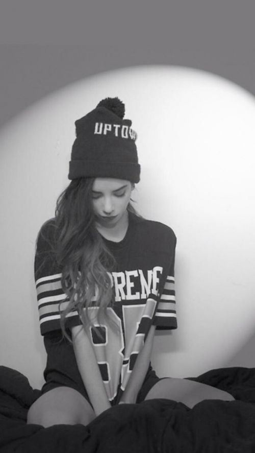 超拽欧美黑白女生头像图片