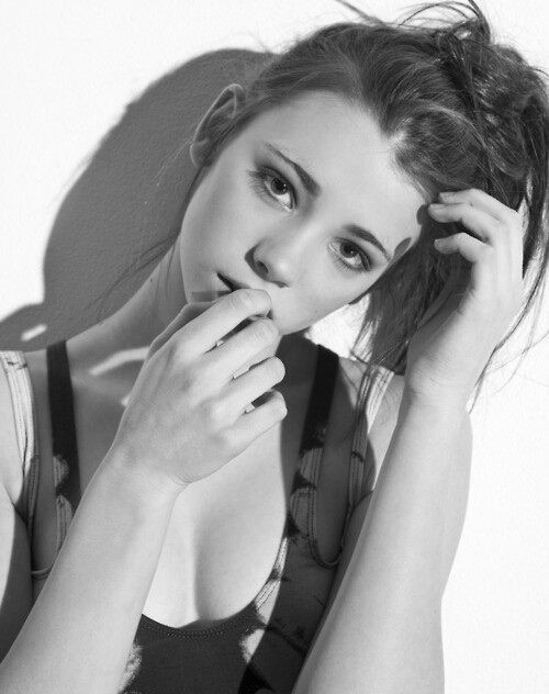 超拽欧美黑白女生头像图片