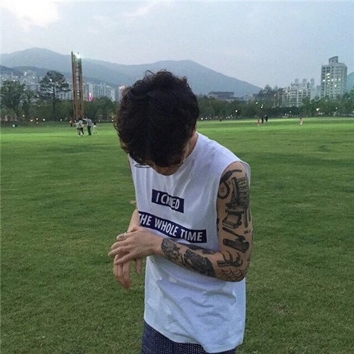 霸气欧美风个性男生纹身图片