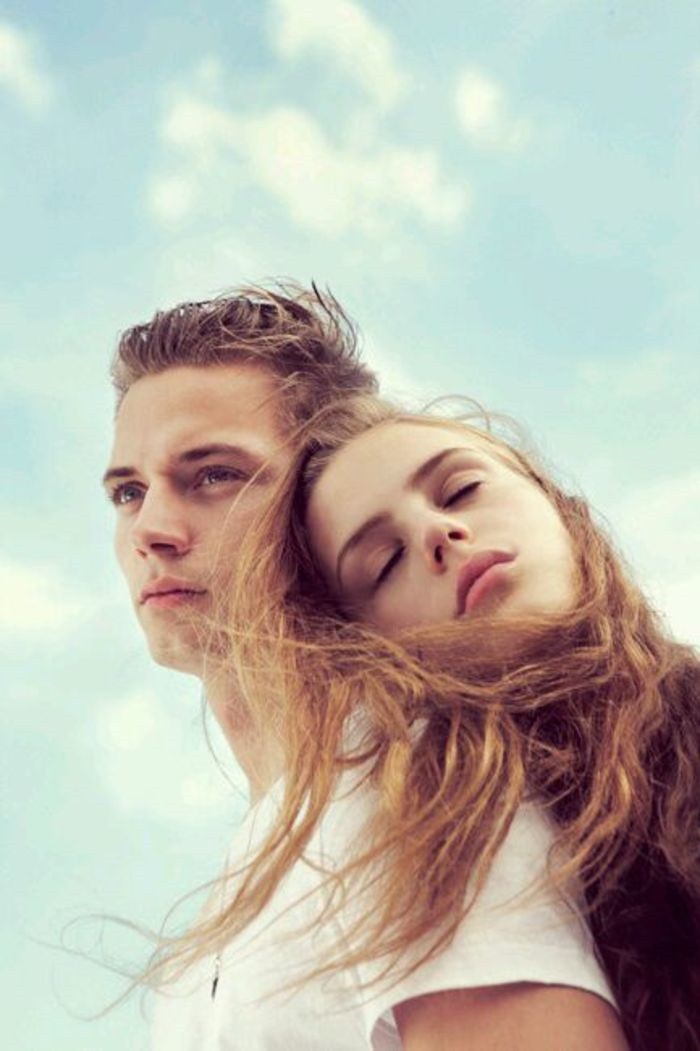 浪漫意境甜蜜欧美情侣壁纸手机壁纸