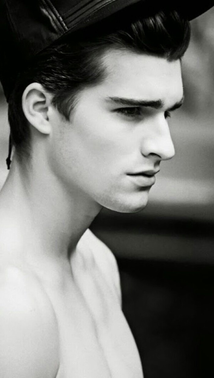 帅气的欧美意境男生头像