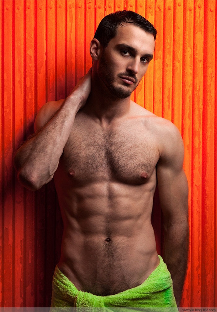 帅气的欧美意境男生头像